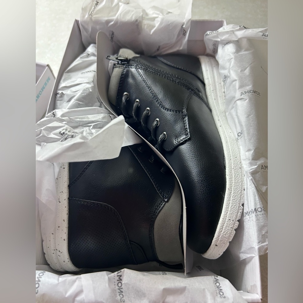 Boys Black boots size 6 - Picture 3 of 5